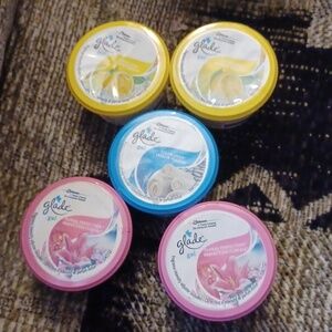 4/$30 New Glade Gel Air Fresheners - Yellow, Blue, Pink (5 Pack)